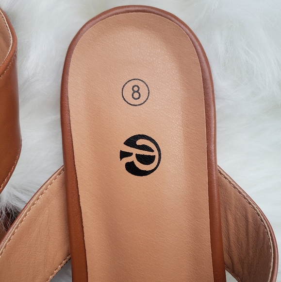 Rekayla Women’s Mules Closed Pointed Toe Backless Loafer Shoes - Picture 3 of 5